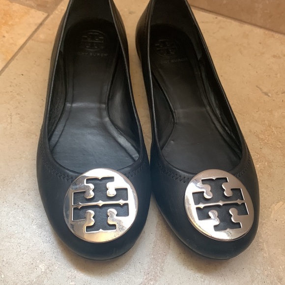 Tory Burch black leather flats size 8.5 gently used - Picture 13 of 14